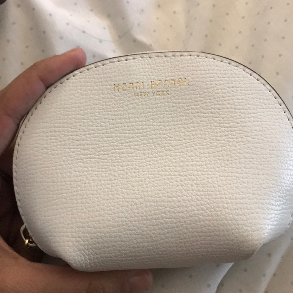 Henri Bendel case